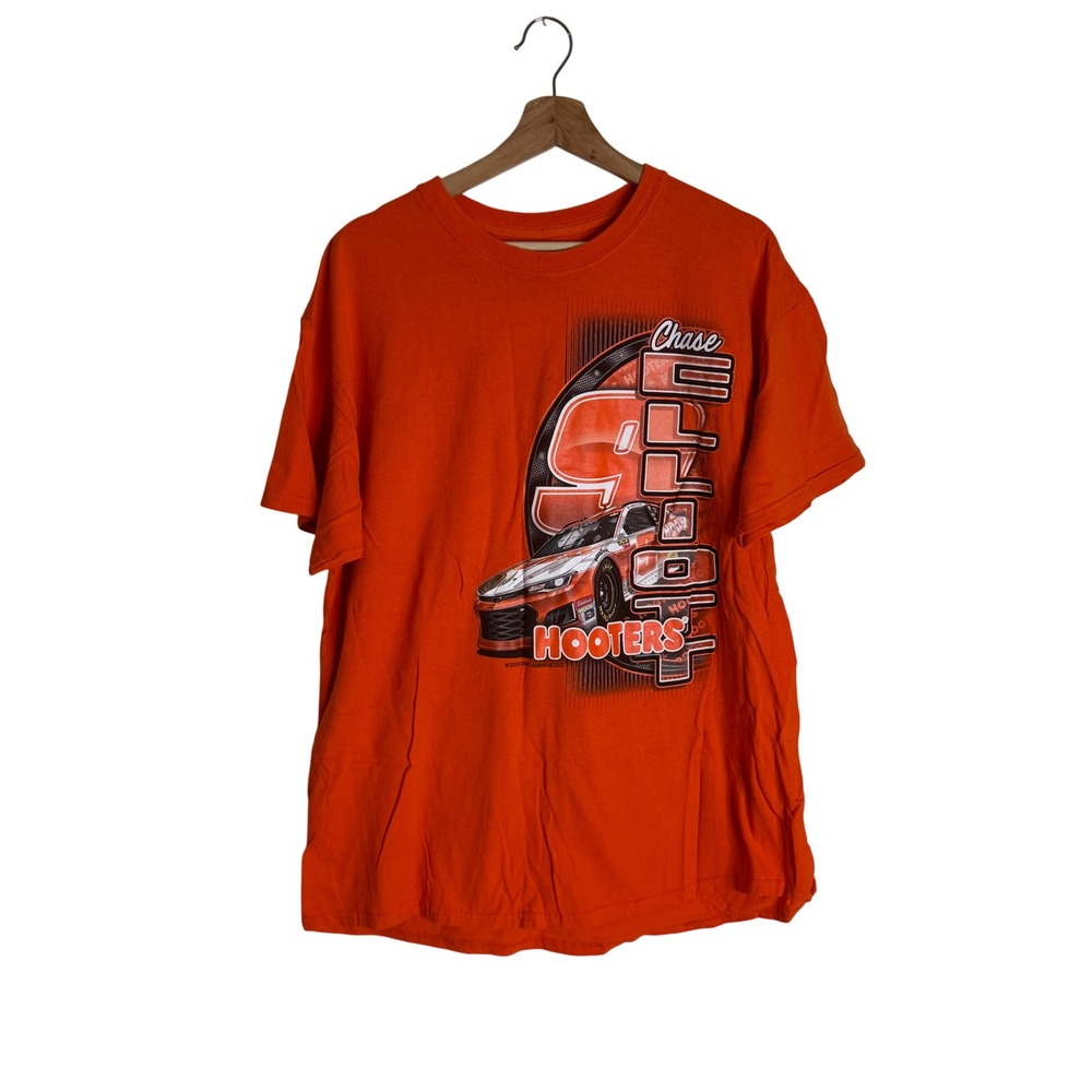 Hendrick Motorsports Men's Chase Elliott Hooters NASCAR Racing T-Shirt Orange XL